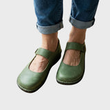 Sapatos de couro feitos à mão, num estilo intemporal