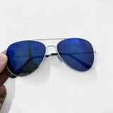Estilosos Óculos de Sol Retrô Sára com Lentes Espelhadas