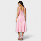 Vestido com um estampado de fantasia detalhado