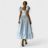 Vestido com folhos