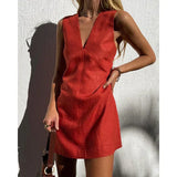 Mini vestido com decote em V para mulher