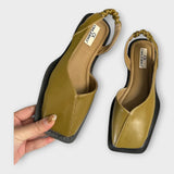 Elegantit Magdaléna Moccasinit Nuubiannahasta Joustavalla Hihnalla