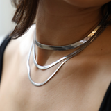 Eva elegantti käärme kaulakoru metallinen minimalistinen
